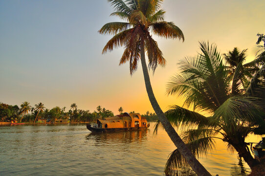 Premium Kerala Vacay
